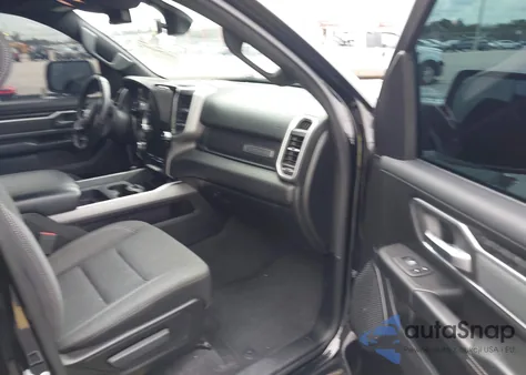 2021 Ram 1500 Big Horn 4X2 5'7 Box from USA, damaged, VIN 1C6RREFTXMN658436